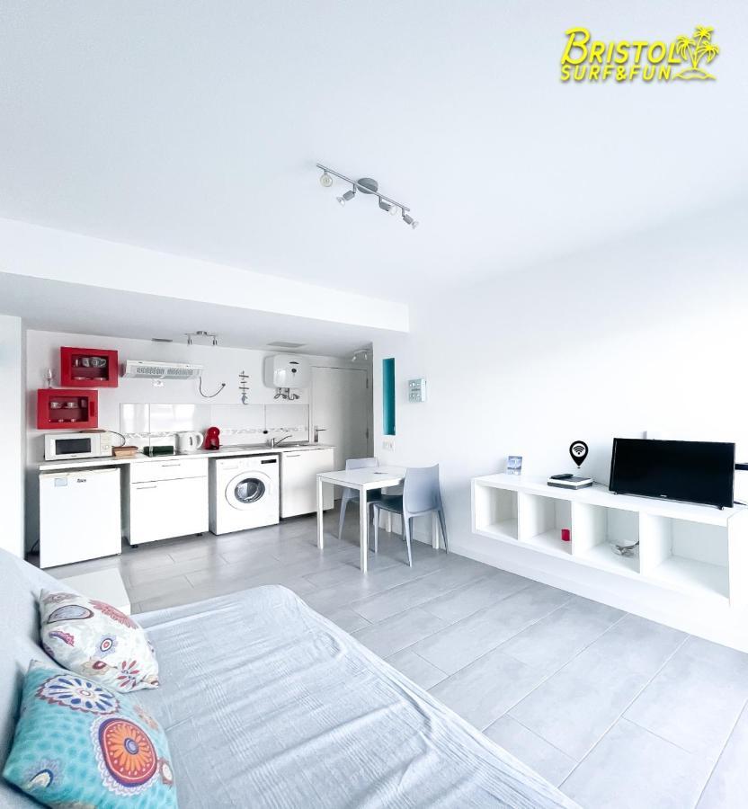 B-Rent Bristol Beach Surf & Fun Corralejo Exterior photo